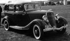 Автомобль американской корпорации Ford. Модель 40 730 De Luxe 1934 года выпуска